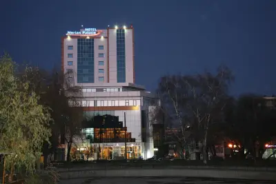 Мериан Палас Хотел