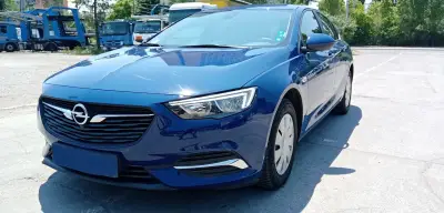 M Rent a Car