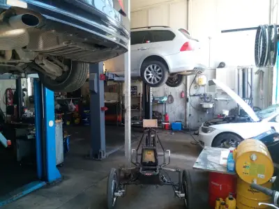BMW AUTOREPAIR CENTER
