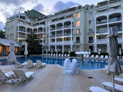 Romance Hotel and Family Suites
