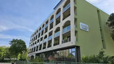 Romance Hotel and Family Suites