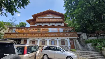 Хижа „Карандила“ в ПП „Сините камъни“