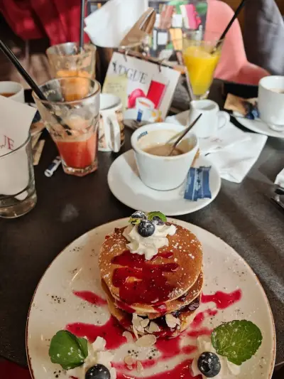 Cafe-Bar Vogue