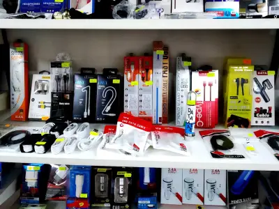 Магазин компютърни и GSM аксесоари,батерии,кабели,тонколони