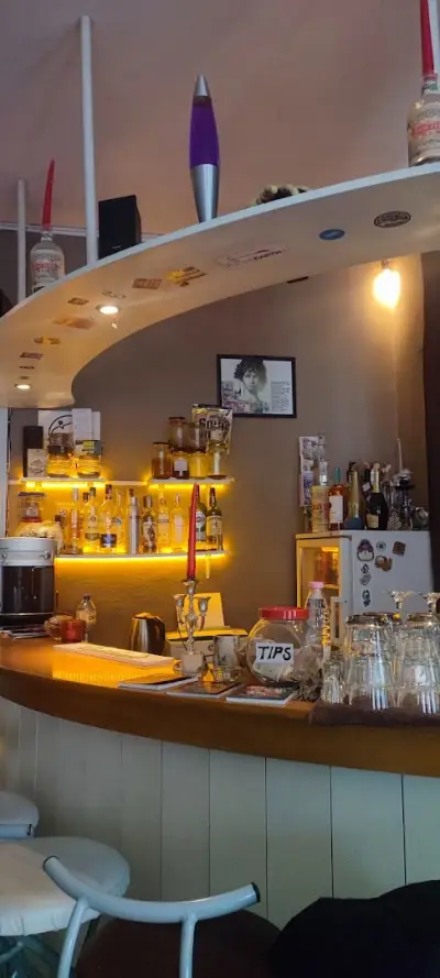 Vintage private rooms in the heart of the downtown