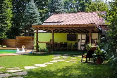 Вила Край реката