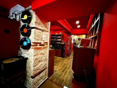 Vinyl Home Varna