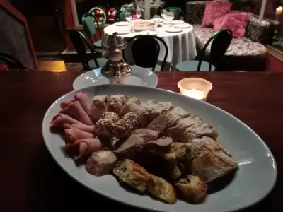 АЛЕКСАНДЪР ПЕТКОВ-ПАРТИ СЪРВИЗ