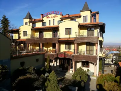TODOROFF Wine Residence