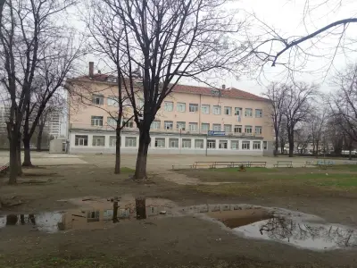 Основно училище "Васил Петлешков"