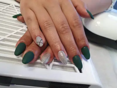 Ann-Marry Nails