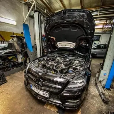 Автоцентър 5-ти километър