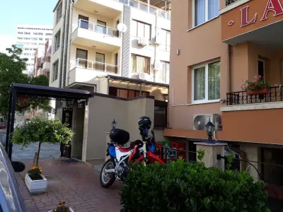 Guest House Lazur