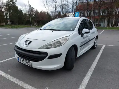 Инструктор Владимир Хинев