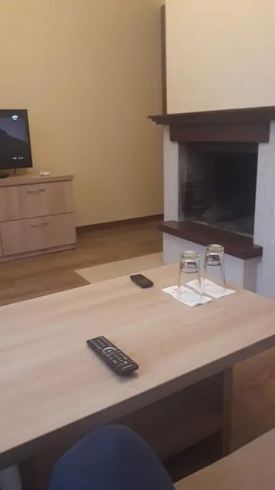 Хостел Етрополе