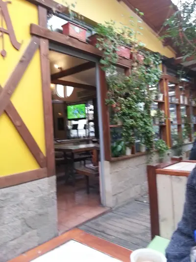 Bistro Avenue