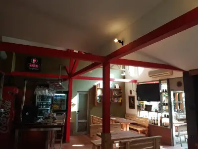 Bistro Avenue