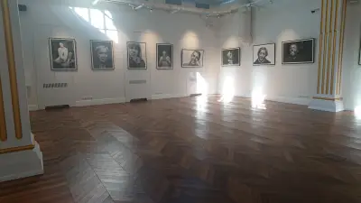 OBORISHTE5 Gallery and Hall