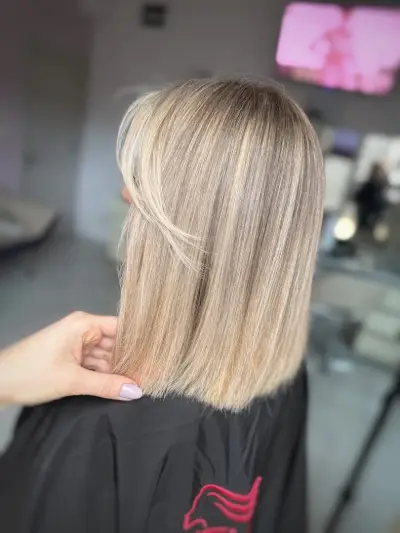 SHINE -Studio by Iliana