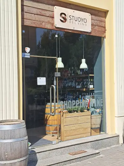 Studyo del Vino