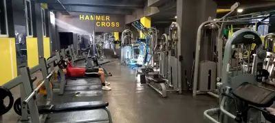 Фитнес център,, HAMMER CROSS"Ботевград