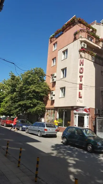 Студио с балкон