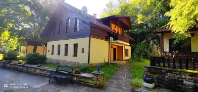 Hotelcomplex Bryasta