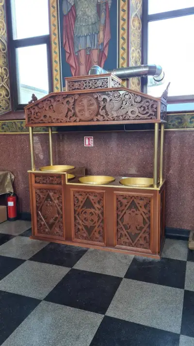 Храм „Свети Архангел Михаил“
