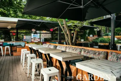 The Garden Bar Food&Cocktails