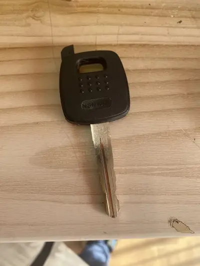 Ключарски център VIP Locksmith- Ключар