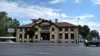 Юнашки салон