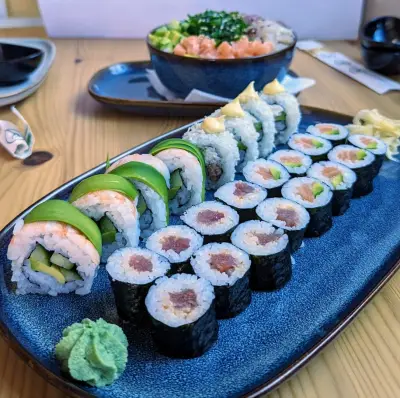 СУШИ СТРИЙТ / SUSHI STREET