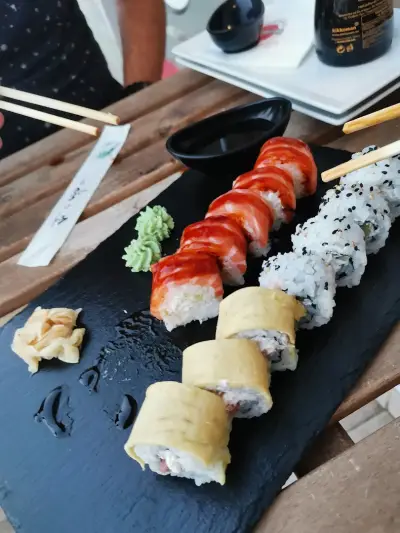 СУШИ СТРИЙТ / SUSHI STREET