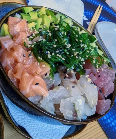 СУШИ СТРИЙТ / SUSHI STREET