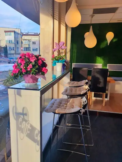 Cafe Cafe
