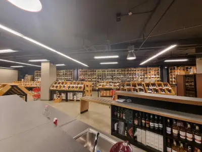 Vinello Sofia Outlet Center