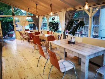 Bistro Like food