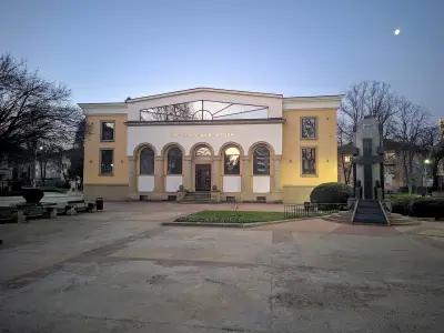Община Ботевград