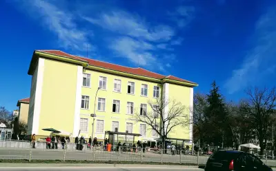Трета природоматематическа гимназия „Акад. Методий Попов“