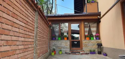 Къща за гости „Рожен Рест“