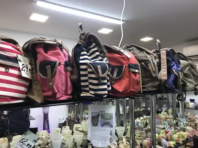 Индийски магазин Locah