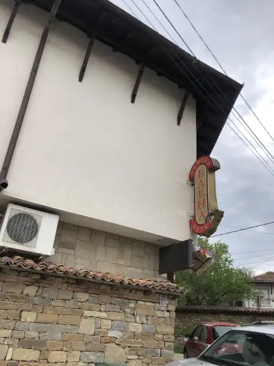 Хотел Елена