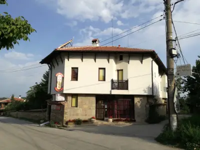 Хотел Елена