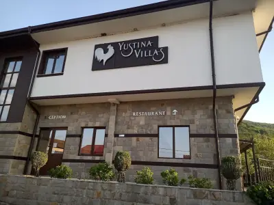 Yustina Villas Guest House