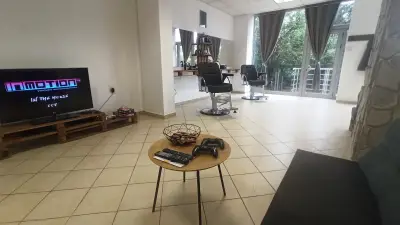 The Men's Cave Barbershop
