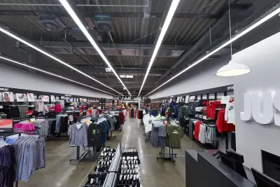 Nike Factory Store (Outlet)