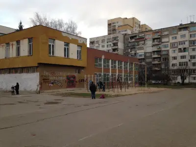 10 СУ Теодор Траянов