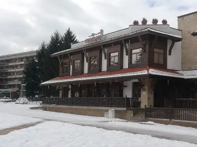 Хотел Етрополия