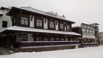 Хотел Етрополия