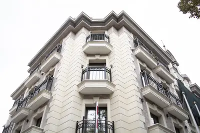 Residence City Garden - Certificate of Excellence Top 10 BEST Five-Stars City Hotels for 2024 awarded by HTIF